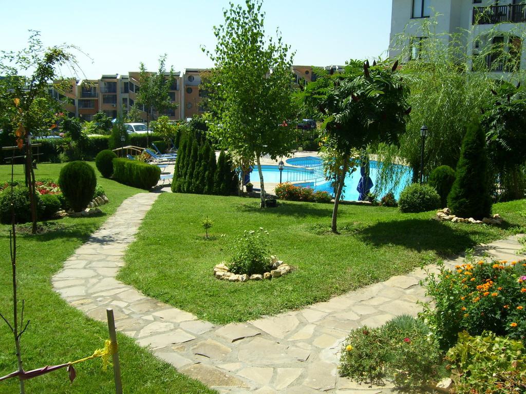 Delfin Apart Complex Свети-Влас Экстерьер фото